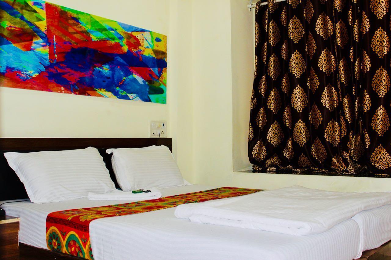 Akshara Residency Hotell Mumbai Exteriör bild